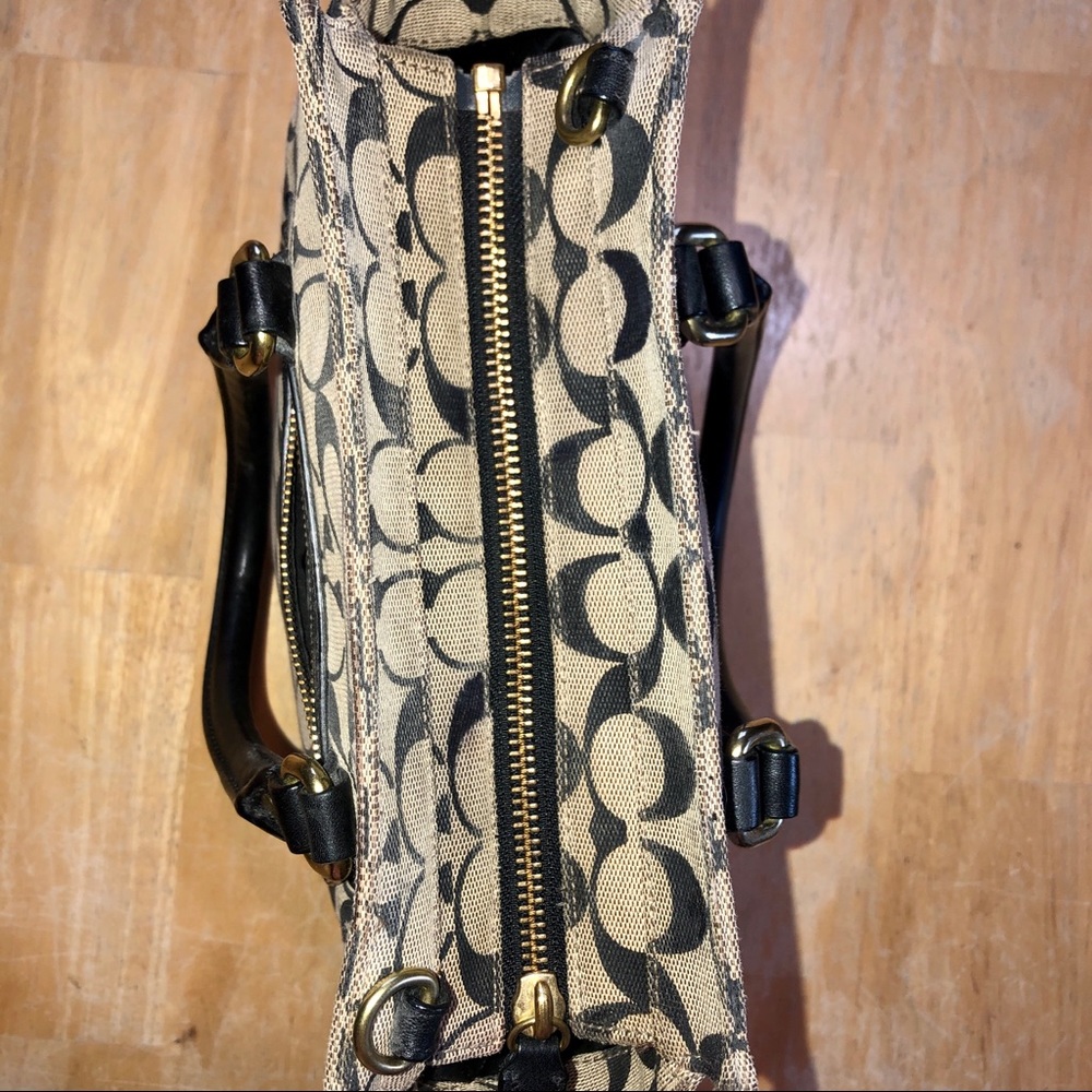 Coach Signature small tote Black and Tan - Picture 4 of 8